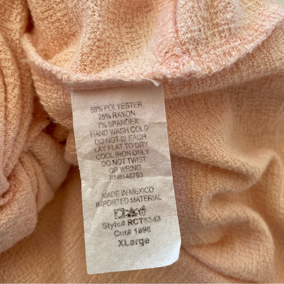 Love Wins blouse - Picture 6 of 7